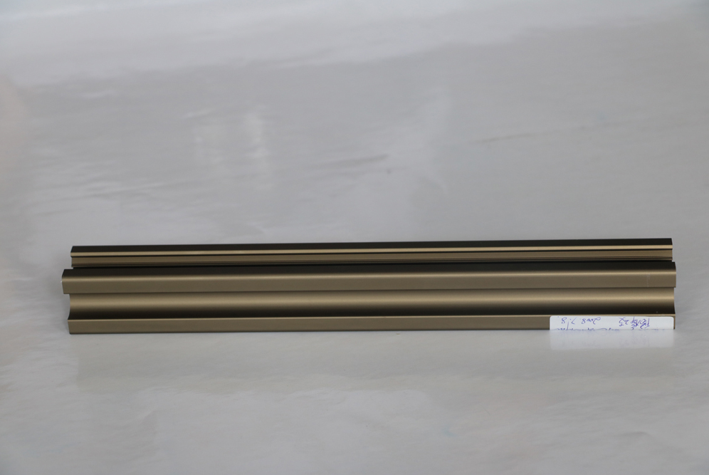 ��������ɫ�Ͳ�